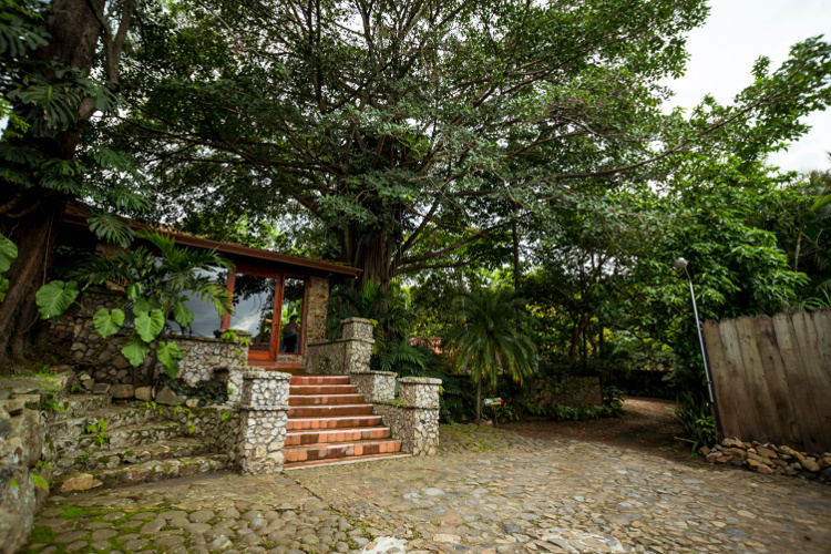 Casa de Piedra Escazú vista general